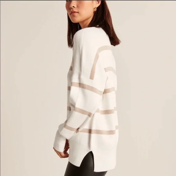 Abercrombie lux soft crew neck sweater - Picture 3 of 5